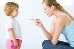家长如何与孩子沟通 多与孩子沟通可以增进感情