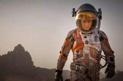 電影《火星救援》影評 一部披著太空表皮的平庸之作