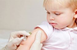 寶寶乙腦疫苗接種時間 這些不良反應一定要引起重視