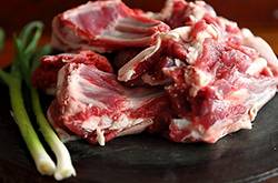 羊肉不能和什么一起吃 吃羊肉的禁忌需谨慎