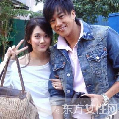 有网络文章指何润东曾和张娜拉结婚