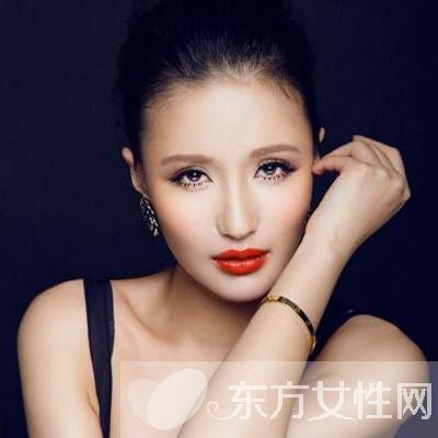 万美汐