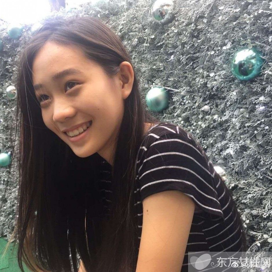 李连杰女儿近照曝光 李连杰为什么与前妻离婚