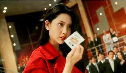 邱淑贞15岁女儿近照曝光 美是美但比起妈妈来还是差远了