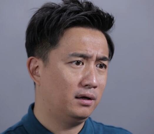 郭德纲年轻旧照竟撞脸林俊杰 网友：这是JJ被黑得最惨的一次