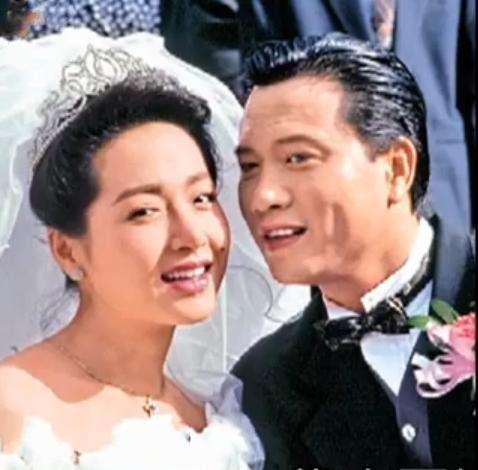 她是首代黄蓉当红被骗婚当妾 再婚获周星驰当伴郎越活越冻龄