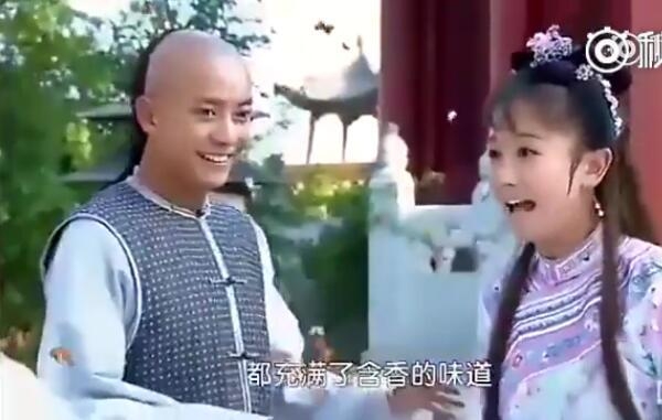 新旧两版《还珠格格》香妃引蝴蝶对比 一个买家秀一个卖家秀