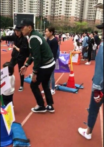 杨幂刘恺威带小糯米参加校运会 这一次终于不被说离婚了