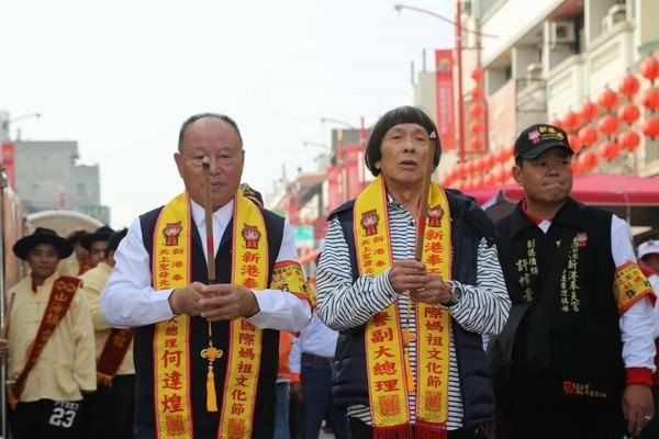 猪哥亮过年前最后一次出席公开活动模样