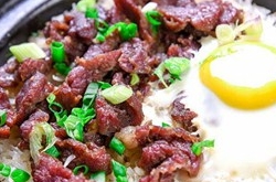 广式腊味煲仔饭的做法 粤菜中的人气主食