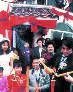 她是首代黄蓉当红被骗婚当妾 再婚获周星驰当伴郎越活越冻龄