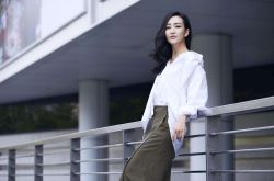 阔腿裤怎么搭配上衣 六种风格让你够时髦