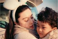 被范冰冰李晨抱着的萌娃是何方神圣？半个娱乐