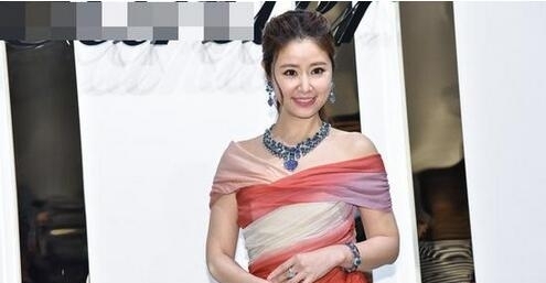 林心如曝霍建华离家前依依不舍 不愿离开女儿身边