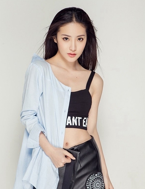 赖雨濛的胸围是多少? 盘点娱乐圈中微乳女神