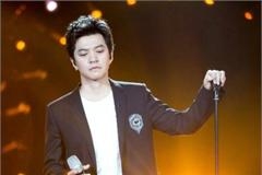 李健爱上健身后再曝金句 而网友只想看他当众脱