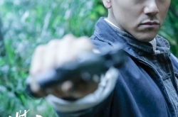 彭于晏再拿枪 《明月几时有》化身抗日英雄