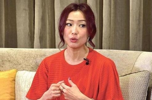 郑秀文狂哭释放忧伤 陈淑兰同病相怜抑郁自残