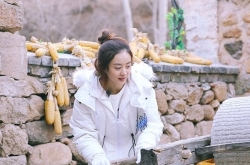 赵丽颖不想干活 耿直girl神逻辑挑衅节目组