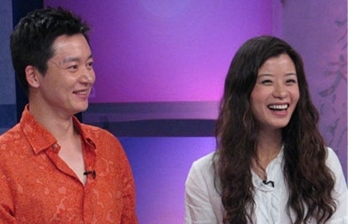刘奕君与老婆吕梓媛结婚照曝光 盘点那些低调结婚的明星