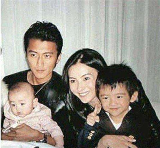 曝秦舒培产女陈冠希当爸 张柏芝被儿子撮合与谢霆锋复合？