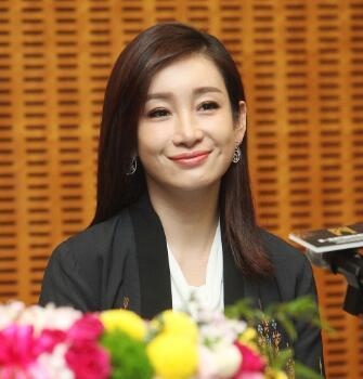 秦海璐怀孕胖到160斤又患产后抑郁 自曝减肥整容经历