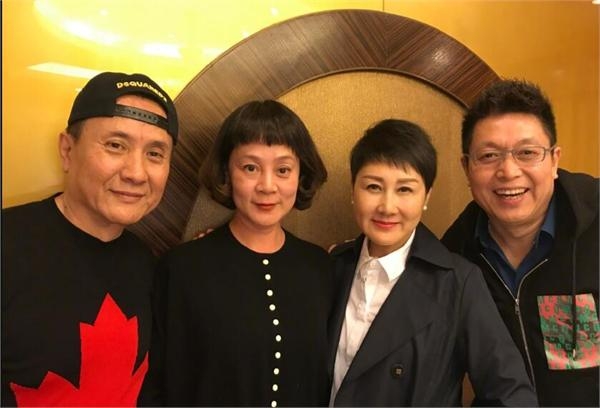 育良书记剧外原配正面照曝光 网友：还是和吴老师有夫妻相