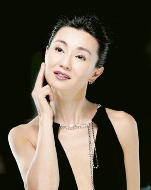赖雨濛的胸围是多少? 盘点娱乐圈中微乳女神