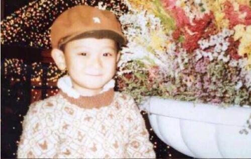 杨幂小时候也太可爱了吧！这些明星从小到大都长得hin好看
