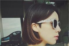 黄磊老婆孙莉怀三胎后罕见晒照 穿吊带戴墨镜被