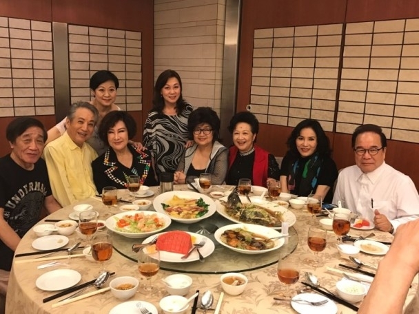 薛家燕送两千万豪宅当礼物给儿子儿媳