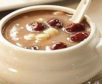 春季食用花生米和大枣，补肾有奇效