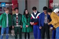 跑男5首期邓超扮新娘辣眼睛热巴迎鸡毛起舞 关晓