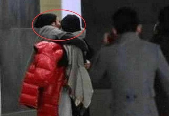杨幂刘恺威当街激吻疑被抓包破离婚传言 已考虑女儿继承问题
