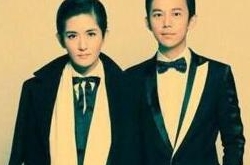 谢娜晒何炅短发照，谢娜身披大衣搭配戴白围巾
