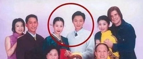 刘奕君与老婆吕梓媛结婚照曝光 盘点那些低调结婚的明星