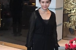 邱淑贞黑衣赴郭富城喜宴 不清楚方媛是否怀孕