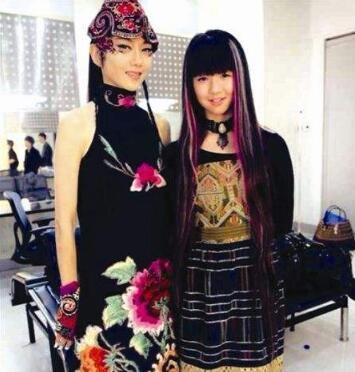 小彩旗入行多年却并未学孔雀舞 杨丽萍一句话护外甥女