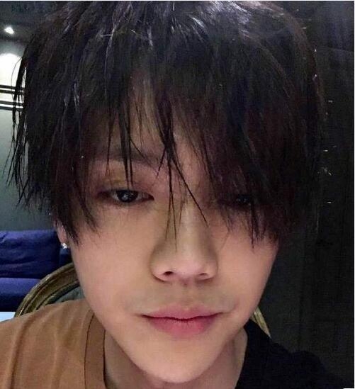 鹿晗你这样子是找不到女朋友的 当面说马思纯穿得像我妈