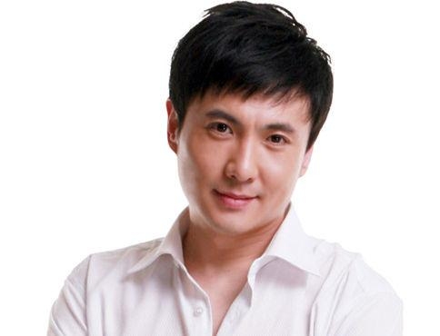 达康书记撞脸沈腾两人像亲兄弟 GDP控双眼皮曾被泥浆打穿
