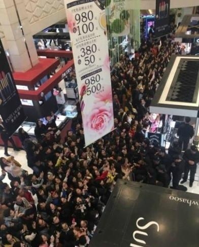 杨幂临时取消活动黑粉白忙一场斥其耍大牌 一组图道出真相