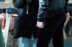 袁腾飞被爆恋上叶璇 经纪人：两人只是普通朋友