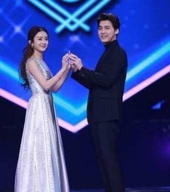女儿国剧组排队祝福郭富城结婚 赵丽颖的话暗示自己新恋情？
