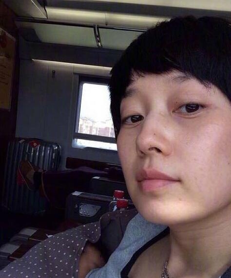 女明星最真实无滤镜素颜自拍 最后一张让网友受到了惊吓