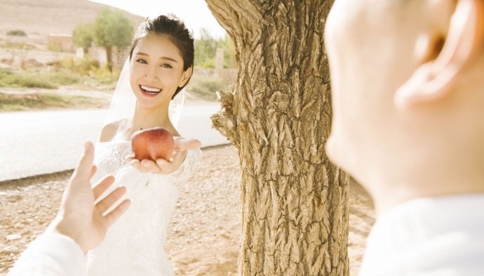 陈彦妃结婚 