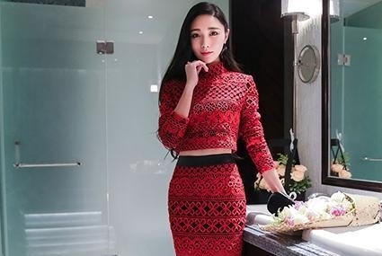 时尚春夏套装，回头率这么高都怪它太美了