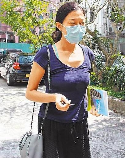 小龙女返港入院被传自杀名嘴批成龙人渣 吴绮莉闺蜜怒呛向太