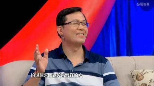 代孕？黄晓明晒Angelababy孕照称当妈妈太不易 打脸卓伟