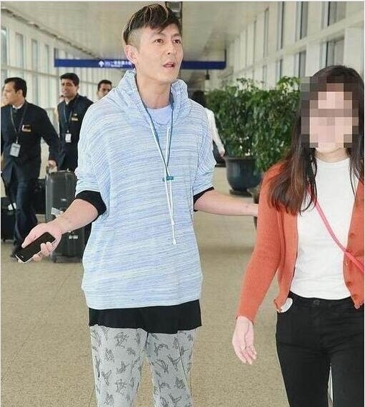 不准问当爹的消息?陈冠希爆粗:我是烂人