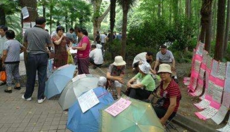 上海人民广场相亲角